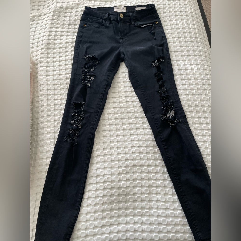 FRAME Le Skinny Black Distressed Jeans - 25